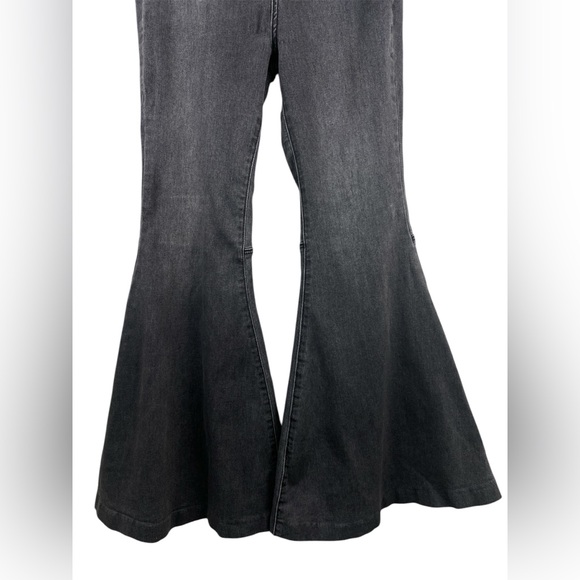 Free People Jeans Just Float On Flare Stretch Jean Black size 29 - Picture 4 of 8